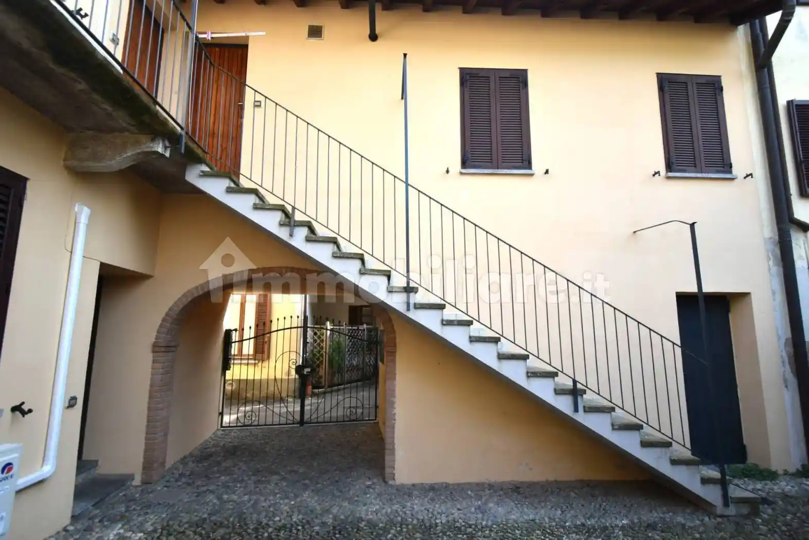 Appartamento in affitto a Bernareggio