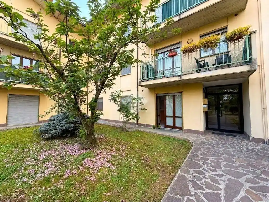 Appartamento in vendita a Fara Gera d'Adda