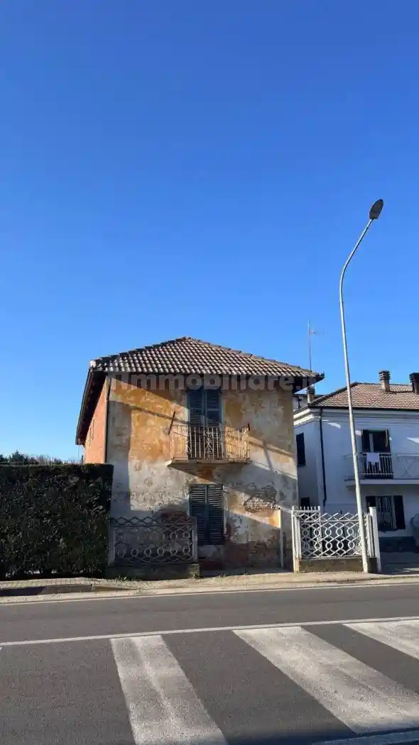 Rustico - Casale in vendita a Baldichieri d'Asti