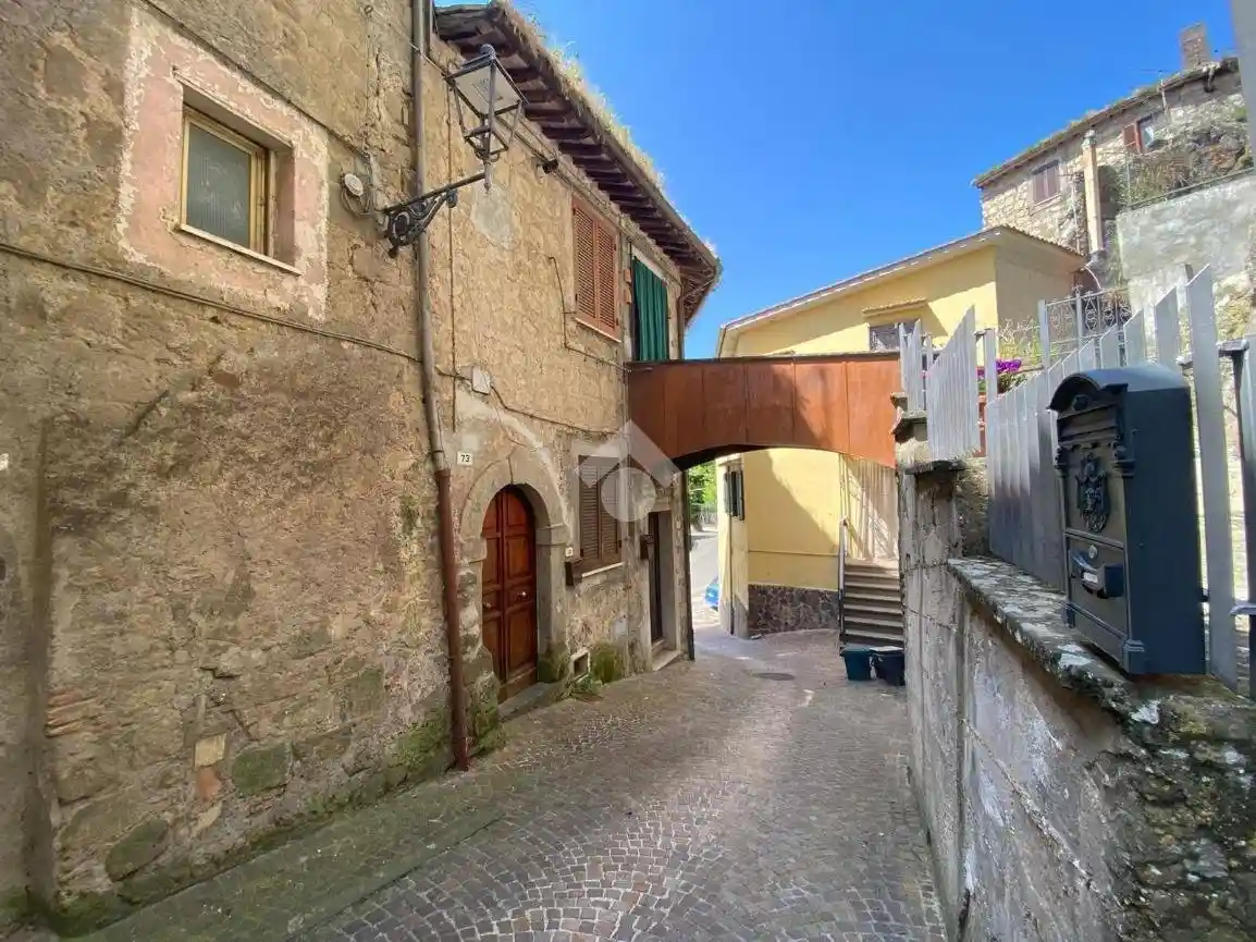 Appartamento in vendita a Fabrica di Roma