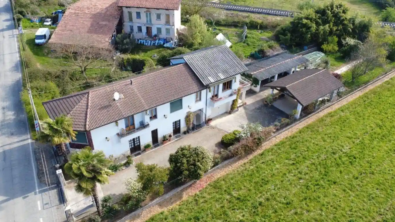 Casa indipendente in vendita a Salussola