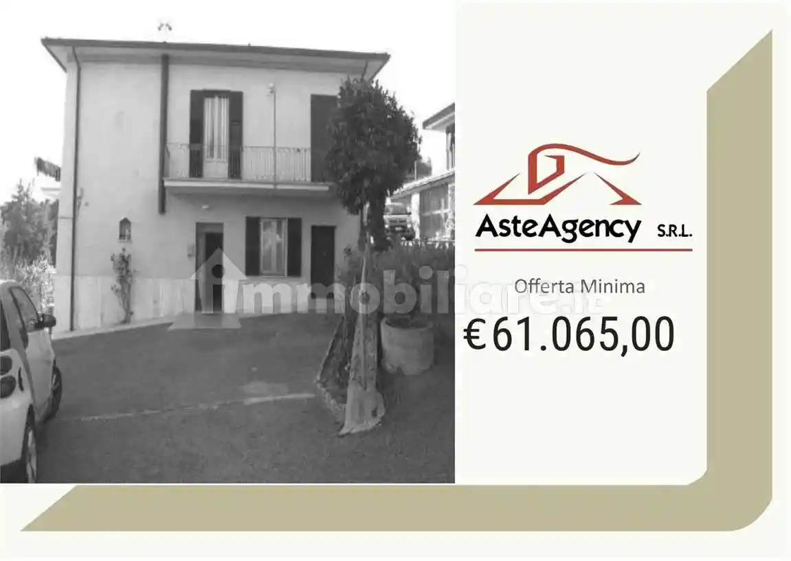 Casa indipendente in vendita a Perugia