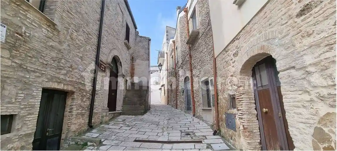 Appartamento in vendita a Irsina