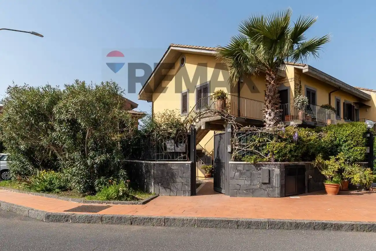 Villa in vendita a San Gregorio di Catania