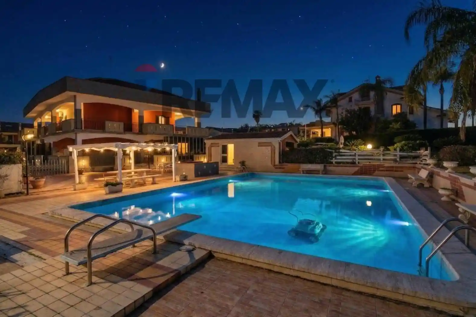 Villa in vendita a Aci Sant'Antonio