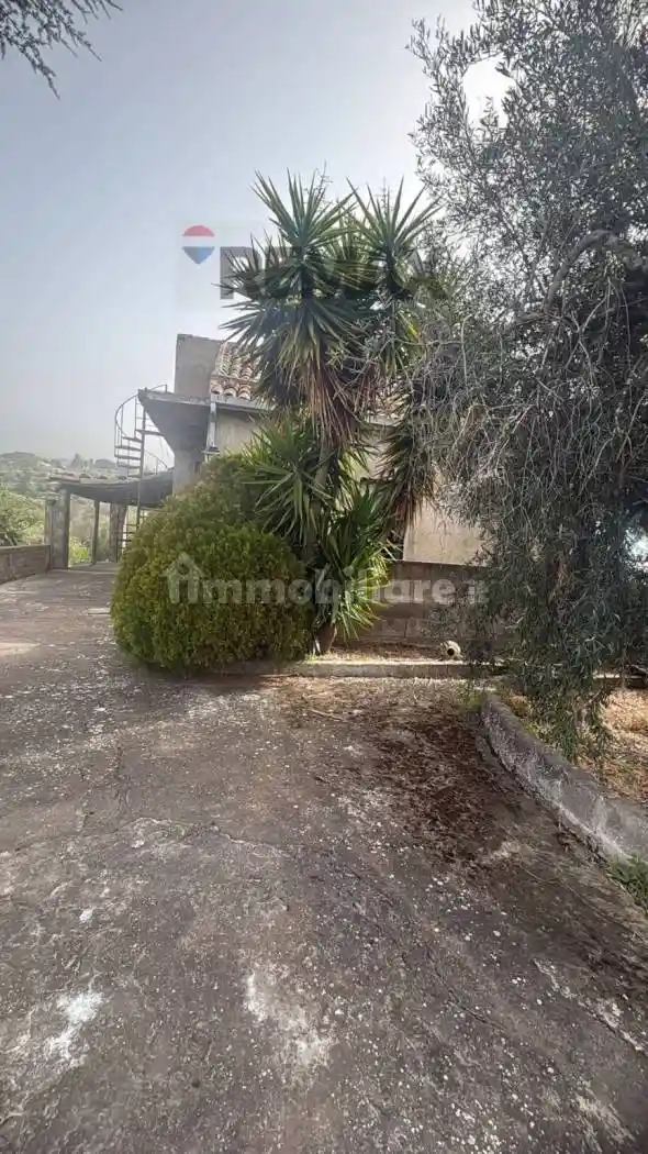 Casa indipendente in vendita a Santa Maria di Licodia