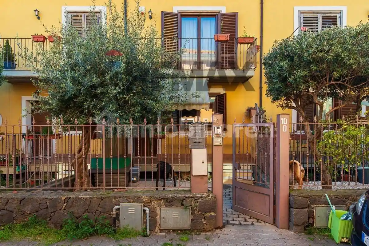 Villa in vendita a Trecastagni