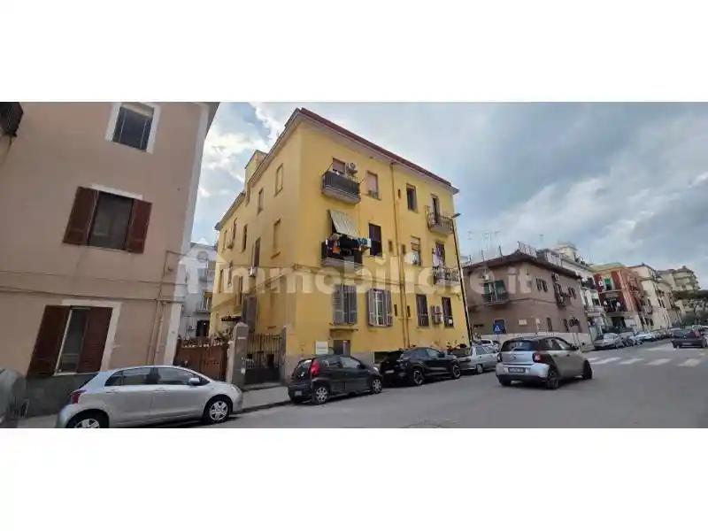 Appartamento in vendita a Napoli