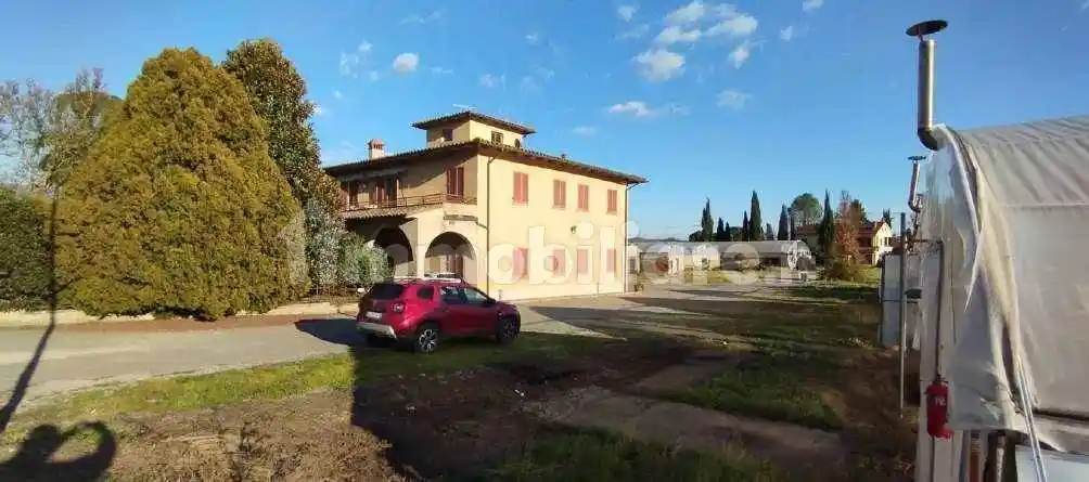 Appartamento in vendita a Montevarchi