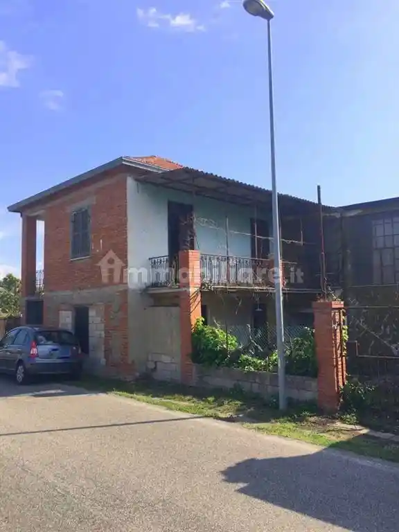 Casa indipendente in vendita a Ripi