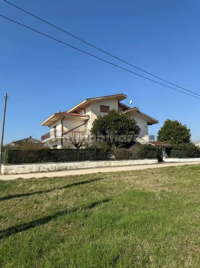 Casa indipendente in vendita a Ceprano
