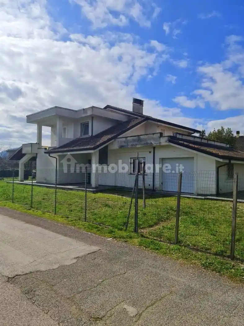 Casa indipendente in vendita a Ceprano