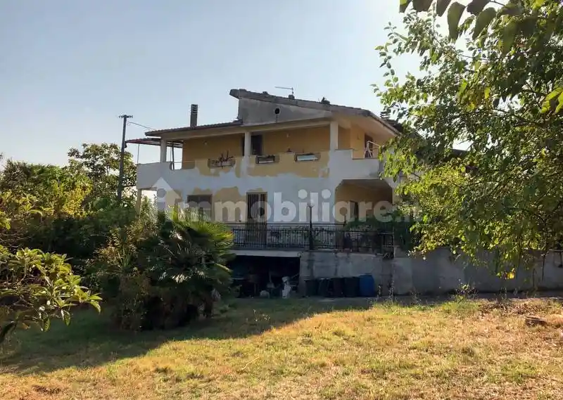 Casa indipendente in vendita a San Giovanni Incarico