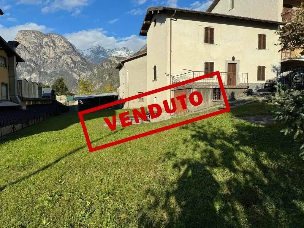 Casa indipendente in vendita a Verceia