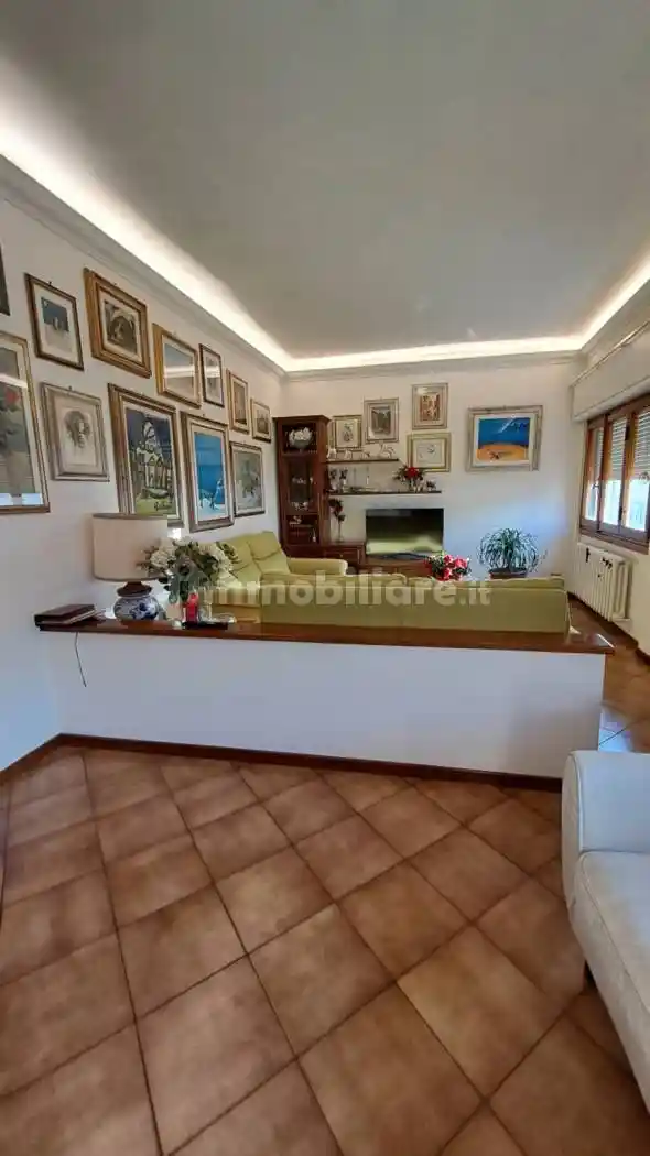 Casa indipendente in vendita a Prato