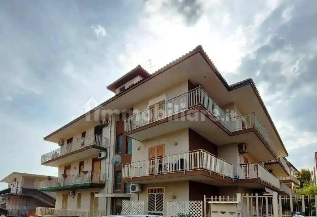 Appartamento in vendita a Aci Sant'Antonio