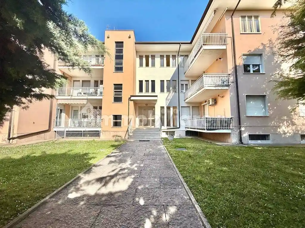 Appartamento in vendita a Castelnuovo del Garda