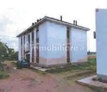 Palazzo - Stabile in vendita a Vigevano