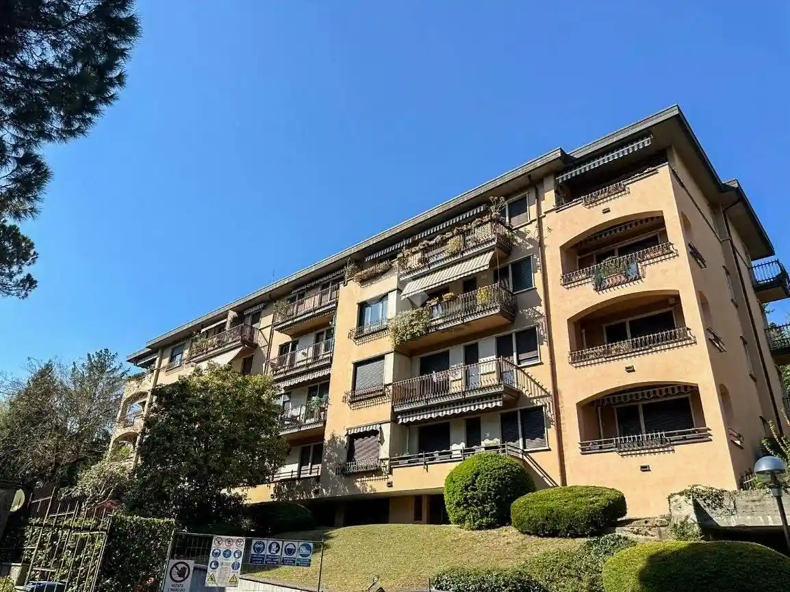 Appartamento in vendita a Varese