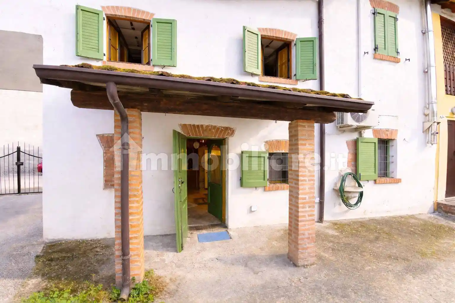 Casa indipendente in vendita a Gombito