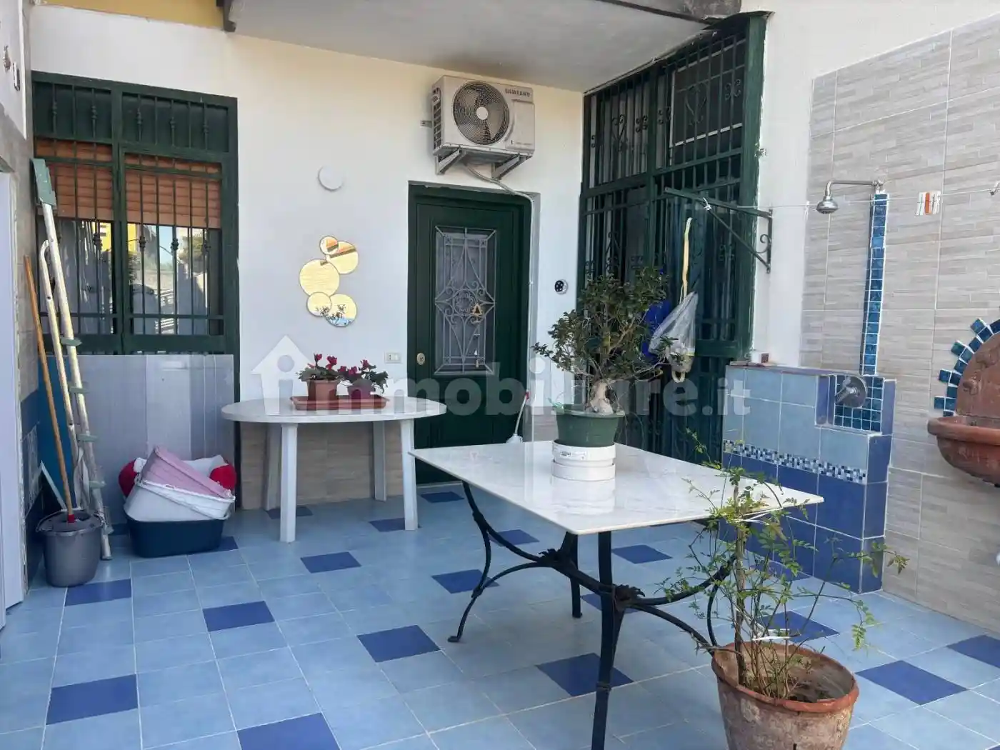 Appartamento in vendita a Aci Castello