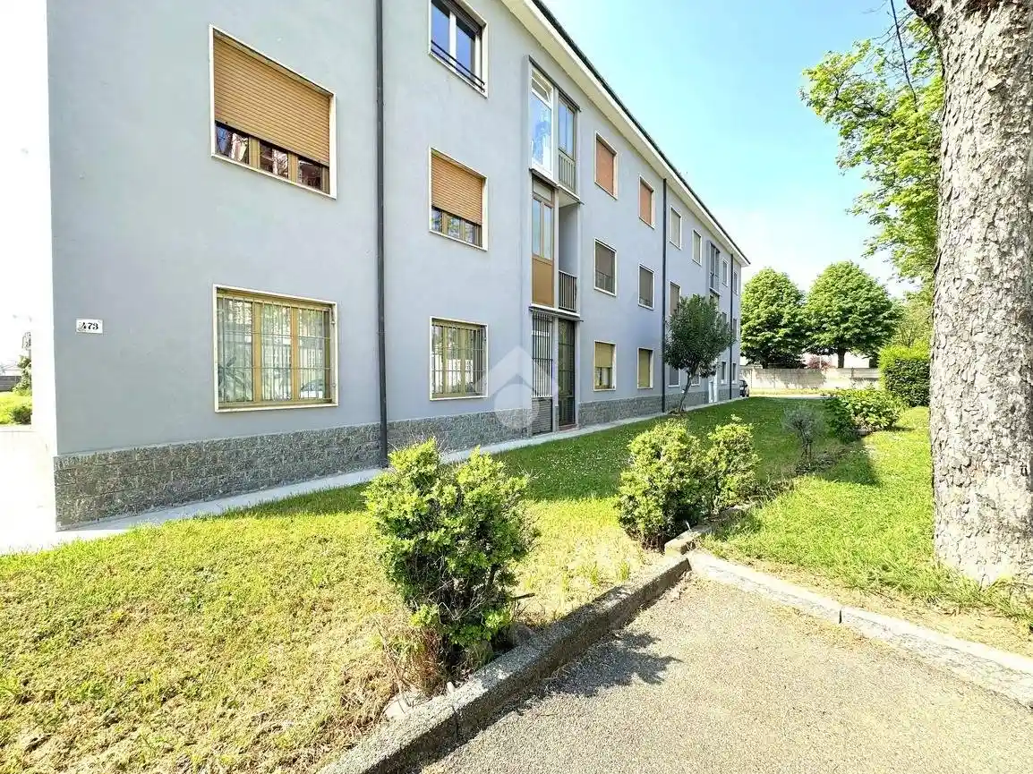 Appartamento in vendita a Caronno Pertusella