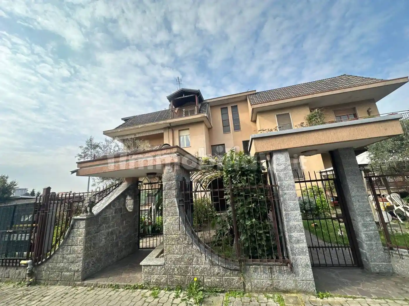 Villa in vendita a Muggiò