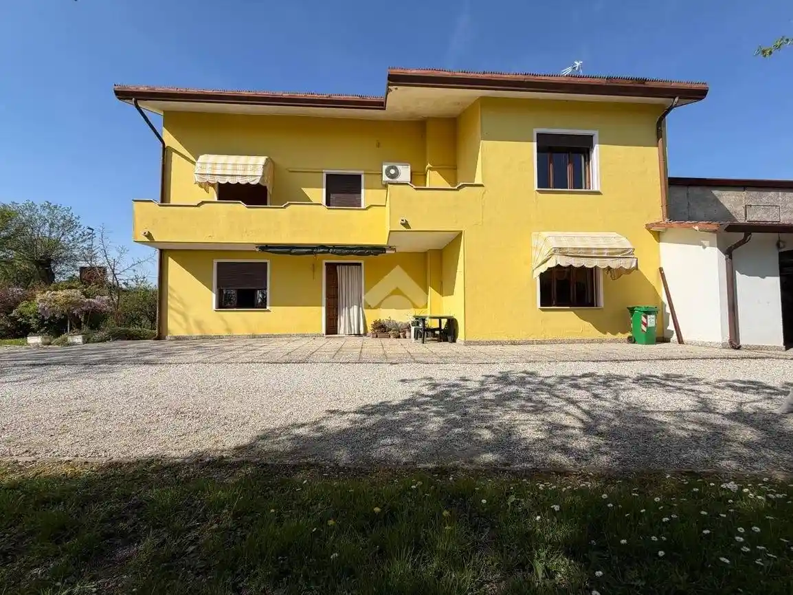 Villa in vendita a Rovigo