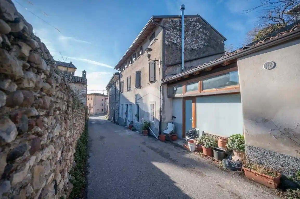 Rustico - Casale in vendita a Cavaion Veronese