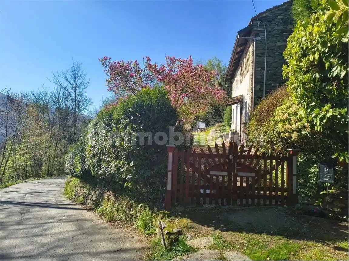 Casa indipendente in vendita a Omegna