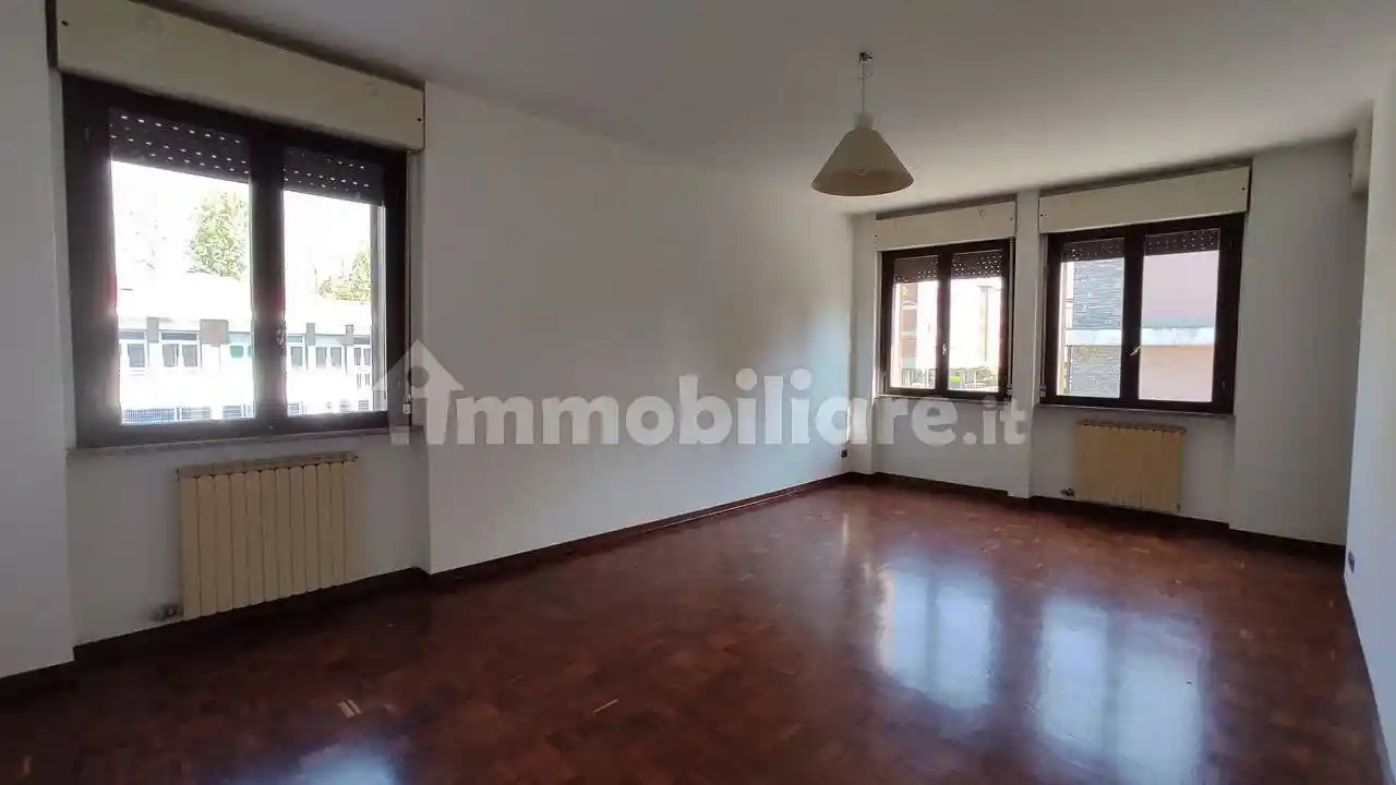Appartamento in affitto a Novara