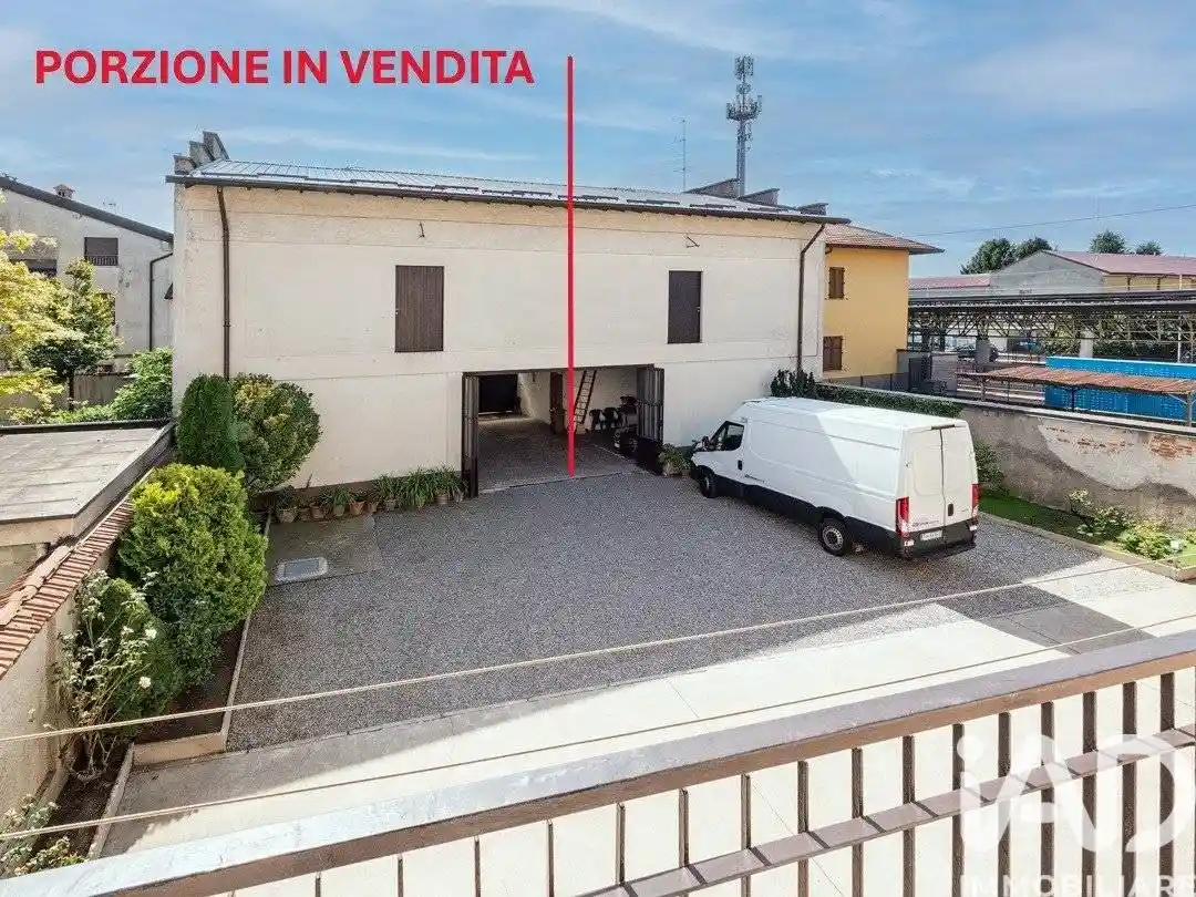 Rustico - Casale in vendita a Rovello Porro