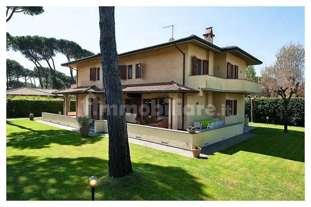 Villa in vendita a Forte dei Marmi