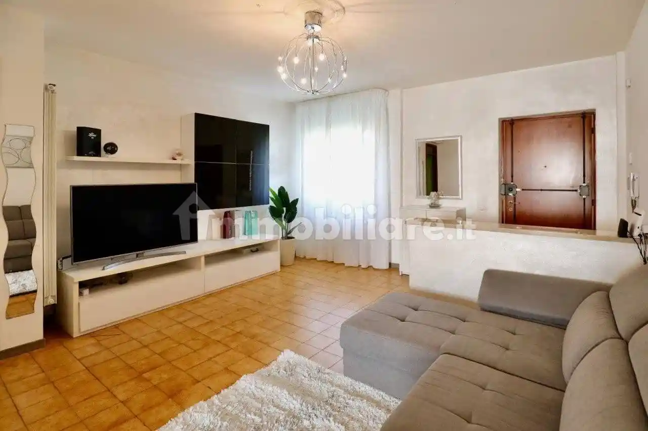 Appartamento in vendita a Viareggio