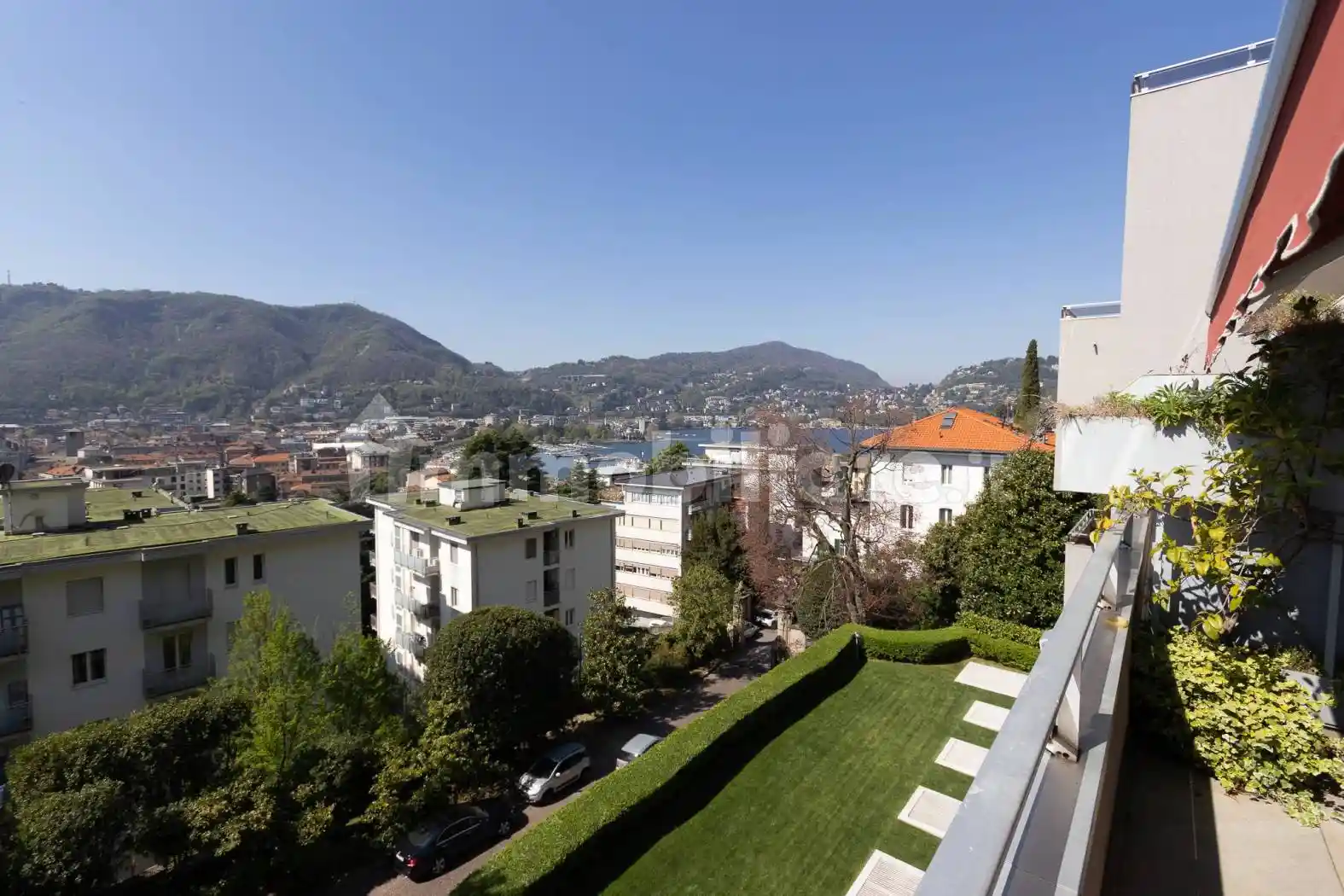 Appartamento in vendita a Como