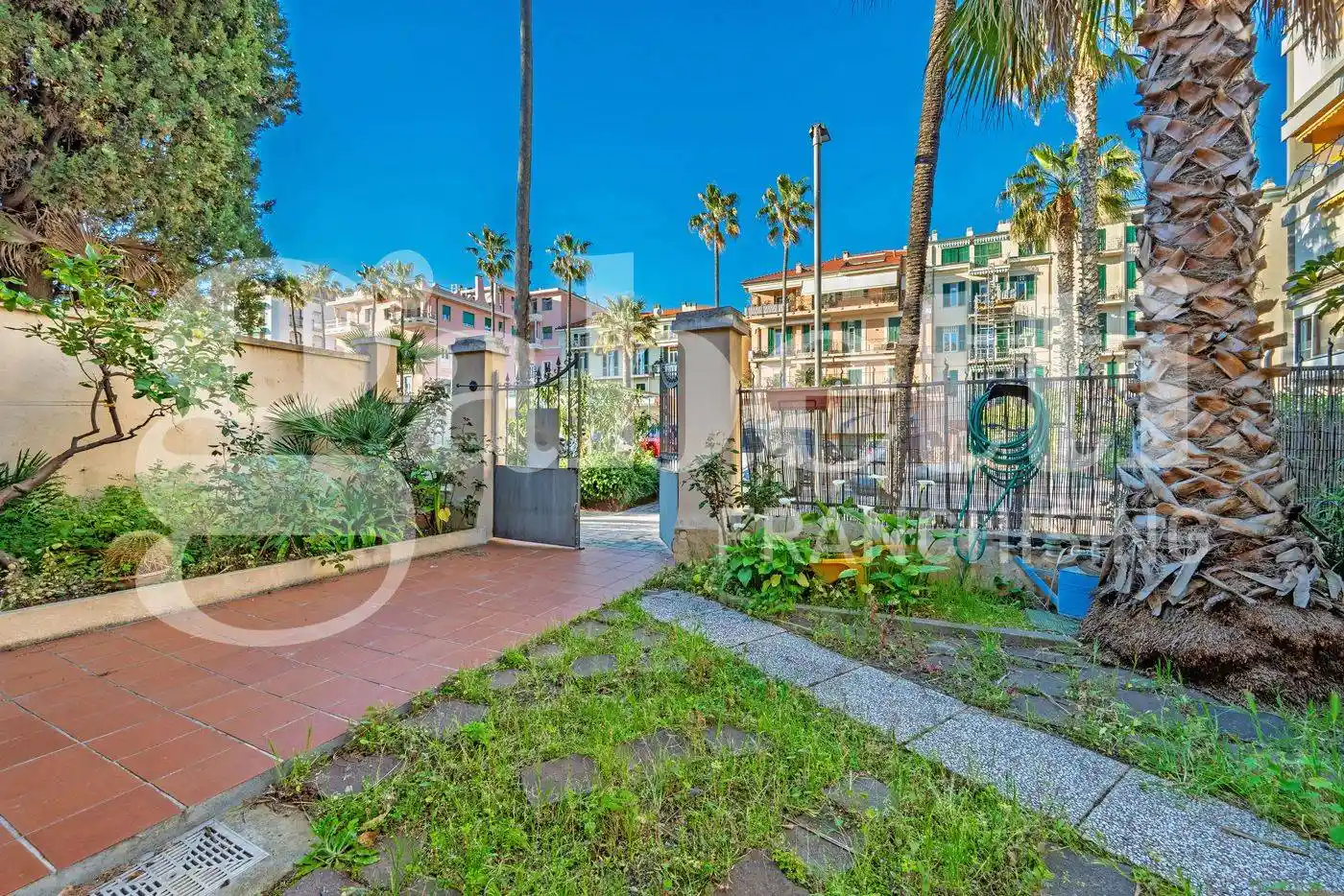 Villa in vendita a Bordighera