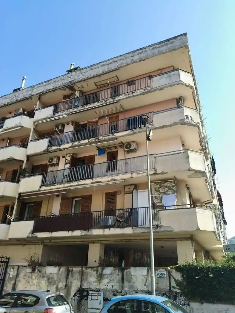 Appartamento in vendita a Salerno