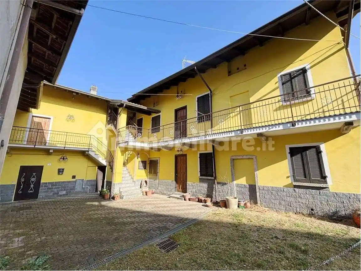 Rustico - Casale in vendita a Agrate Conturbia