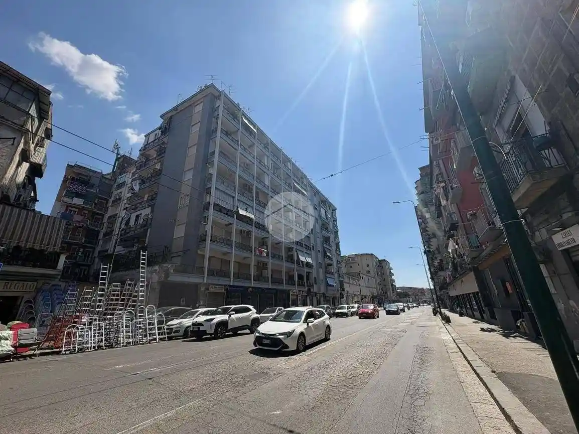Appartamento in vendita a Napoli