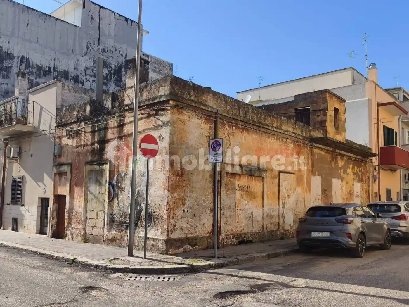 Palazzo - Edificio in vendita a Grottaglie