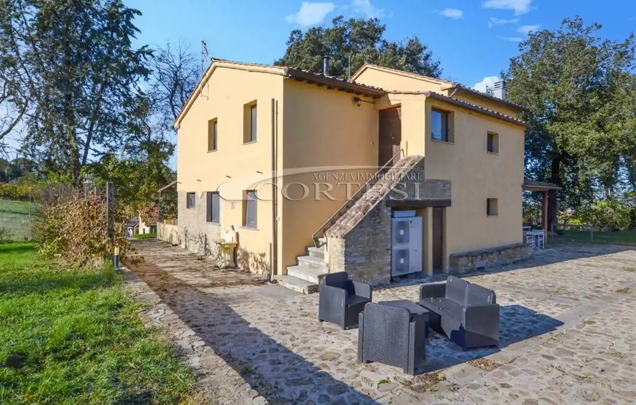 Rustico - Casale in vendita a Città di Castello