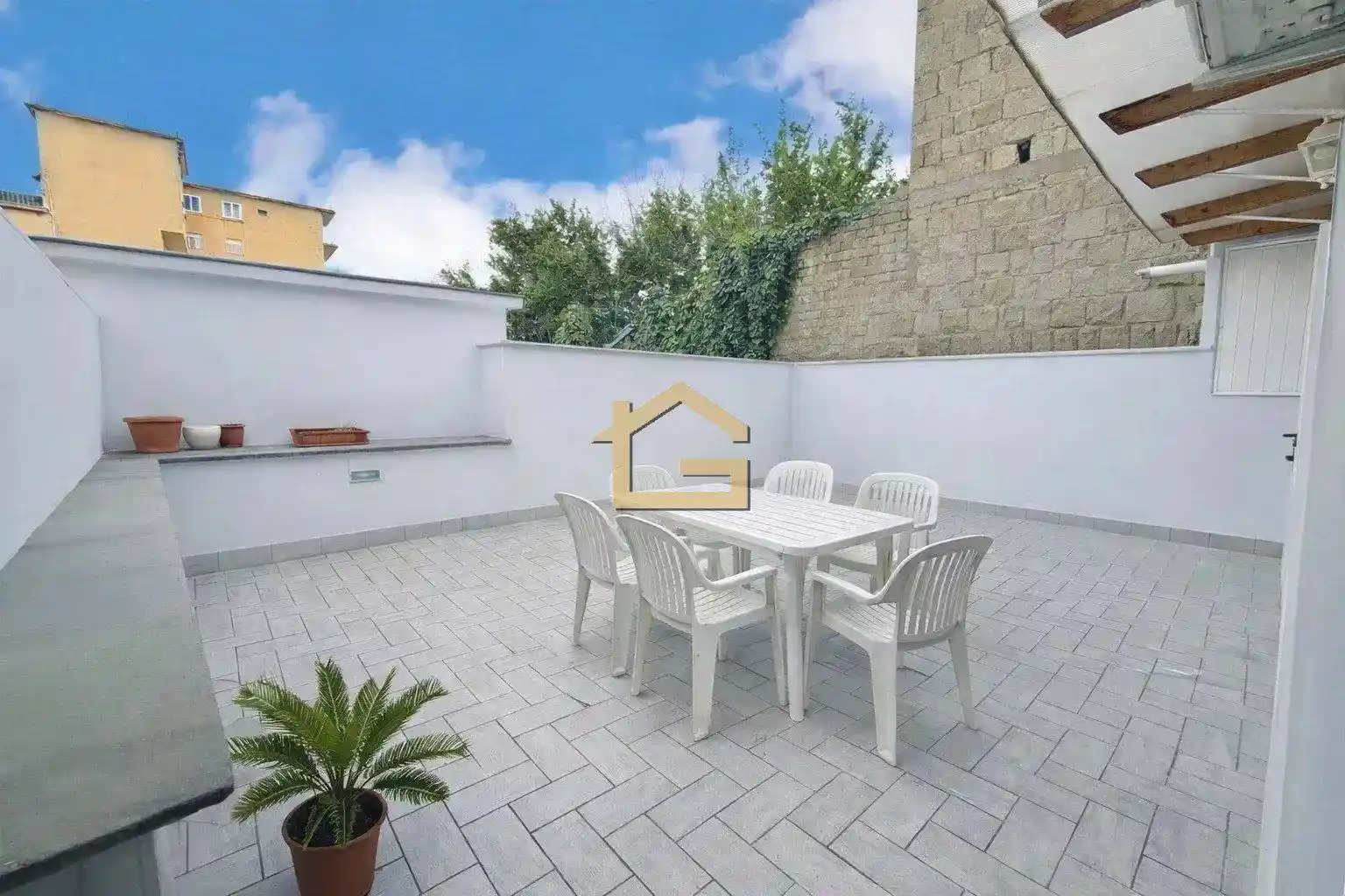Appartamento in vendita a Napoli