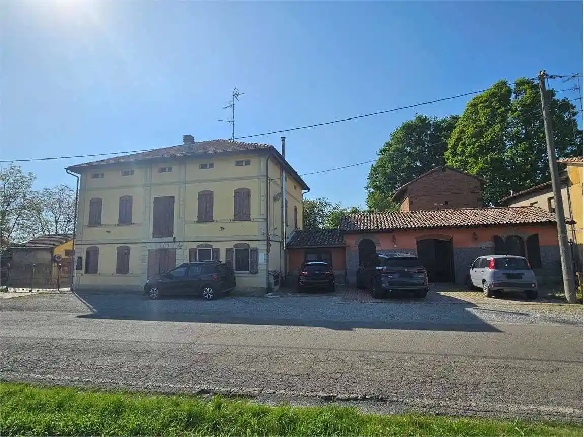 Casa indipendente in vendita a Correggio