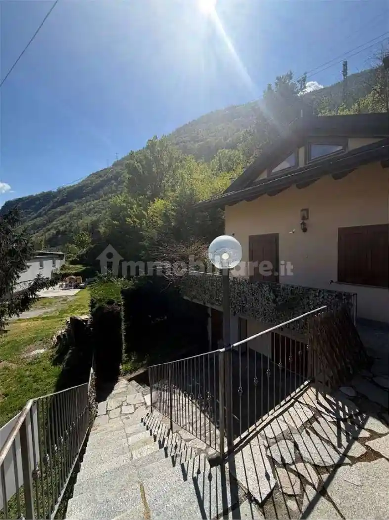 Villetta a schiera in vendita a Pontey