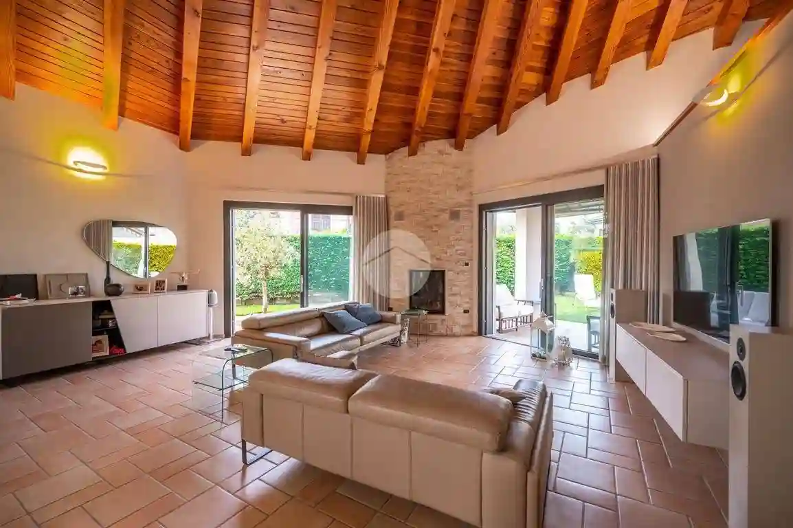 Villa - foto 3