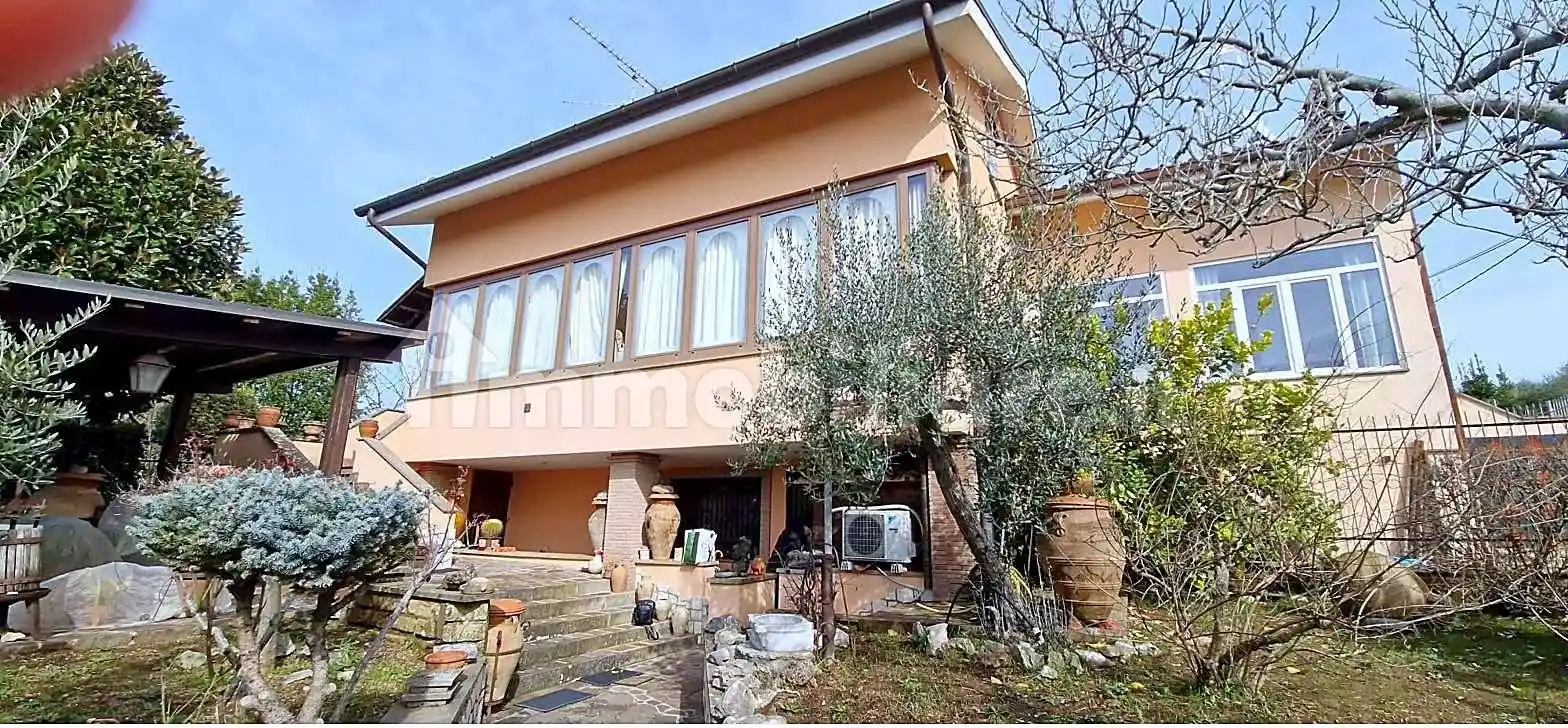 Villa in vendita a Zagarolo