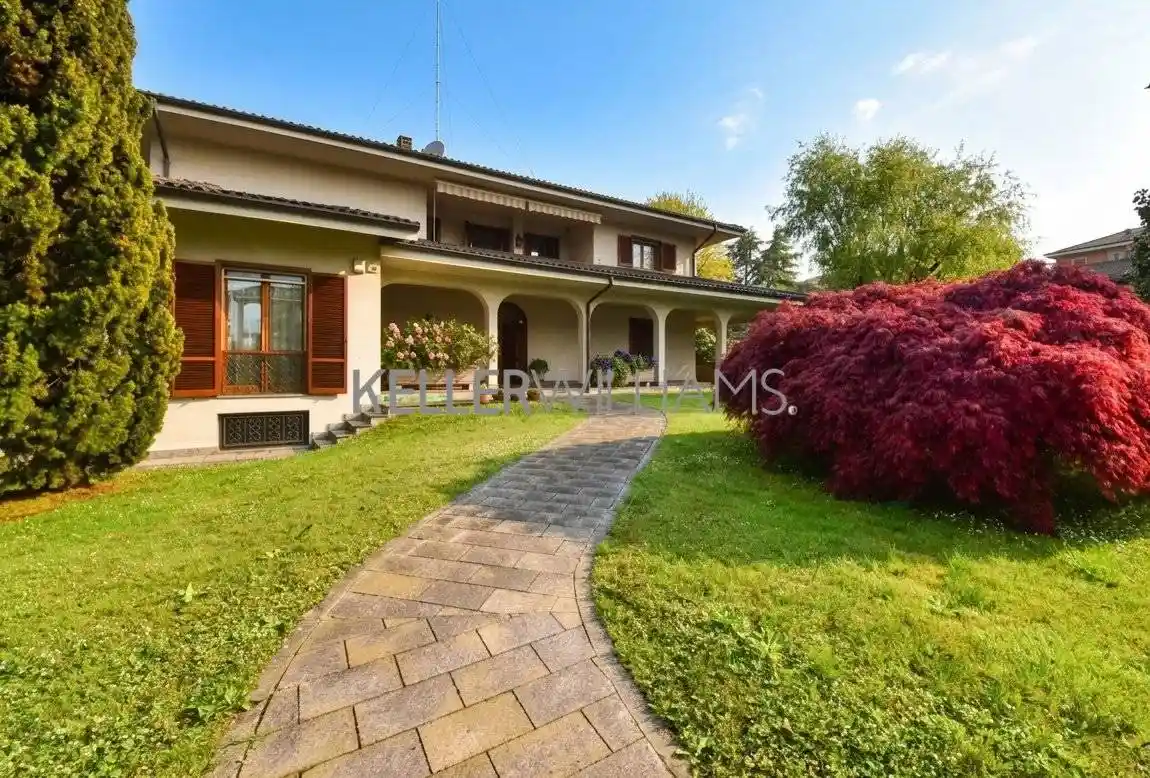 Villa in vendita a Rozzano