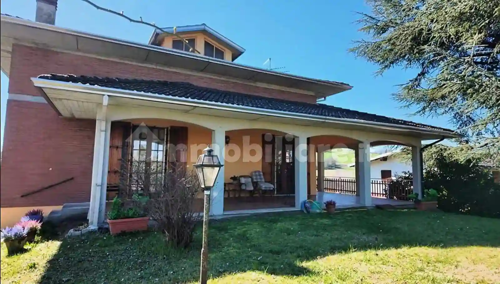 Villa - foto 2