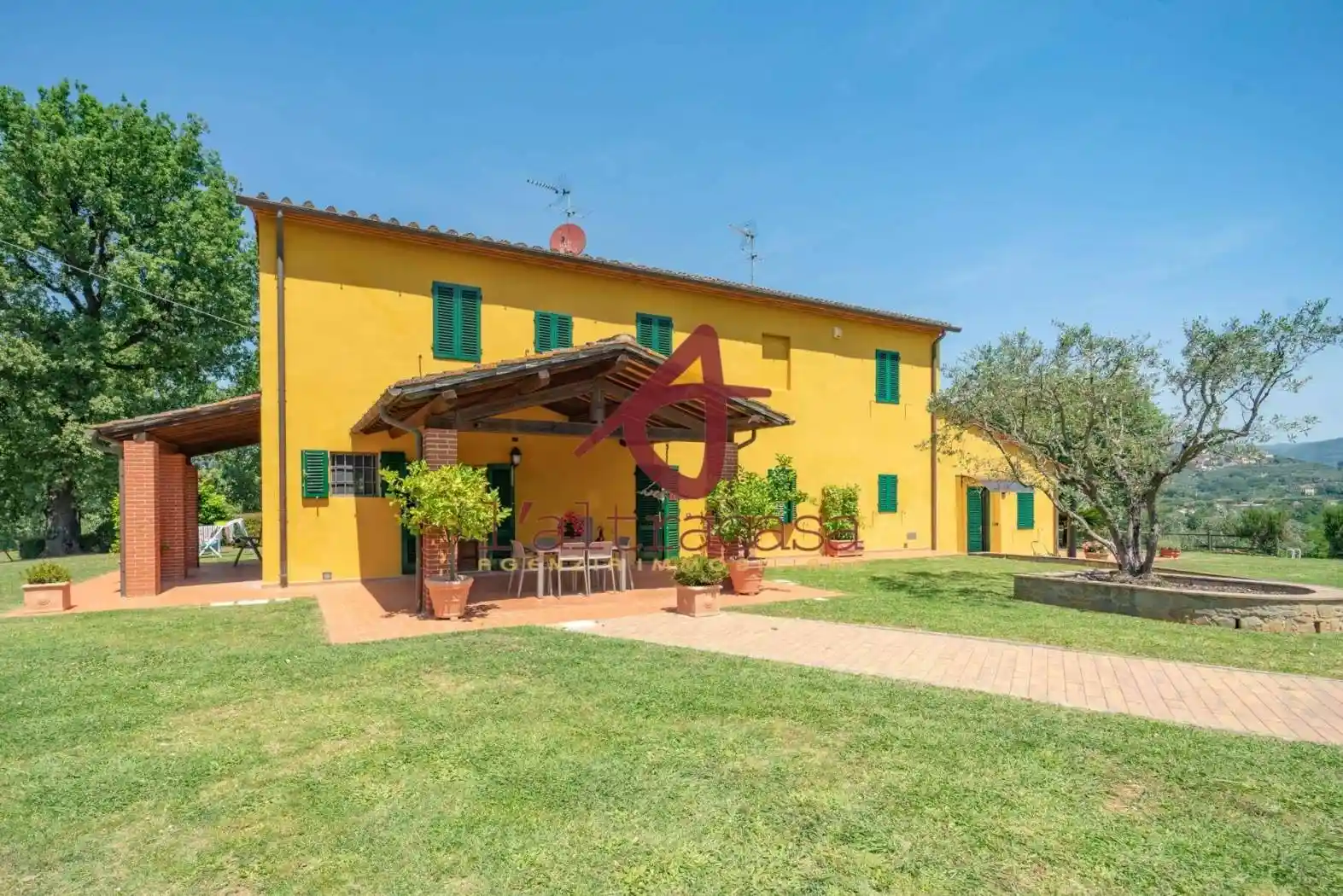 Rustico - Casale in vendita a Uzzano