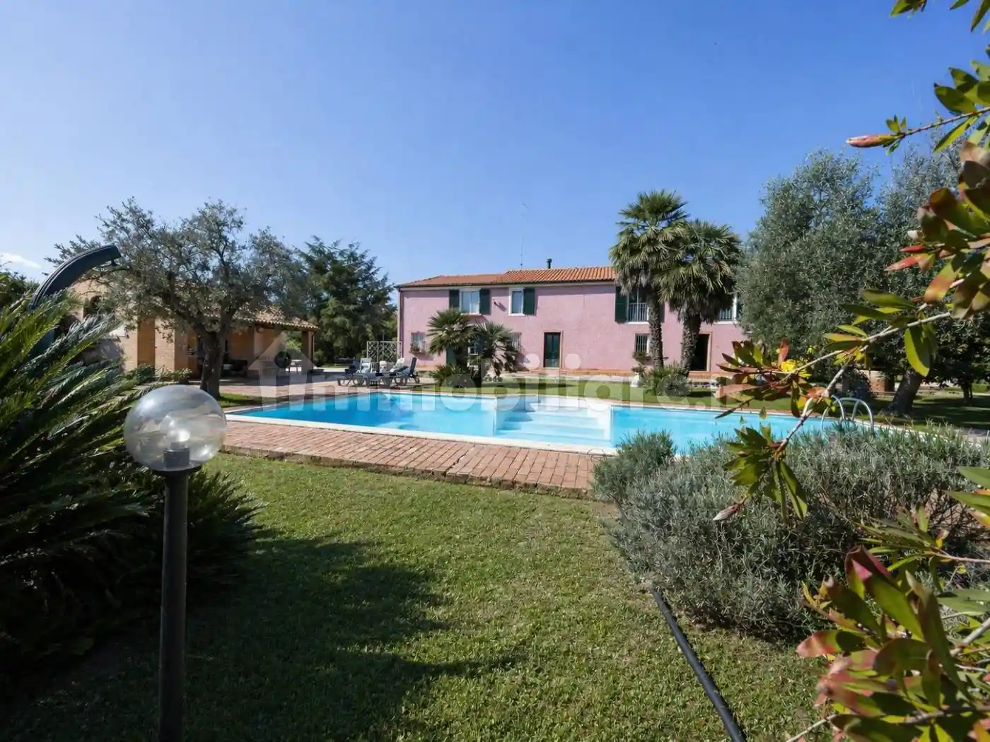 Rustico - Casale in vendita a Ancona